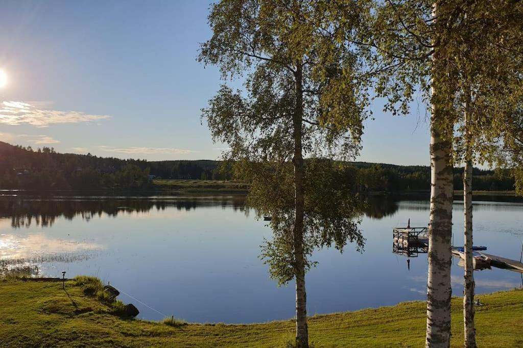 Mysig Stuga Med Sjoetomt, Naera Jaervsoebacken Jarvso Exterior foto